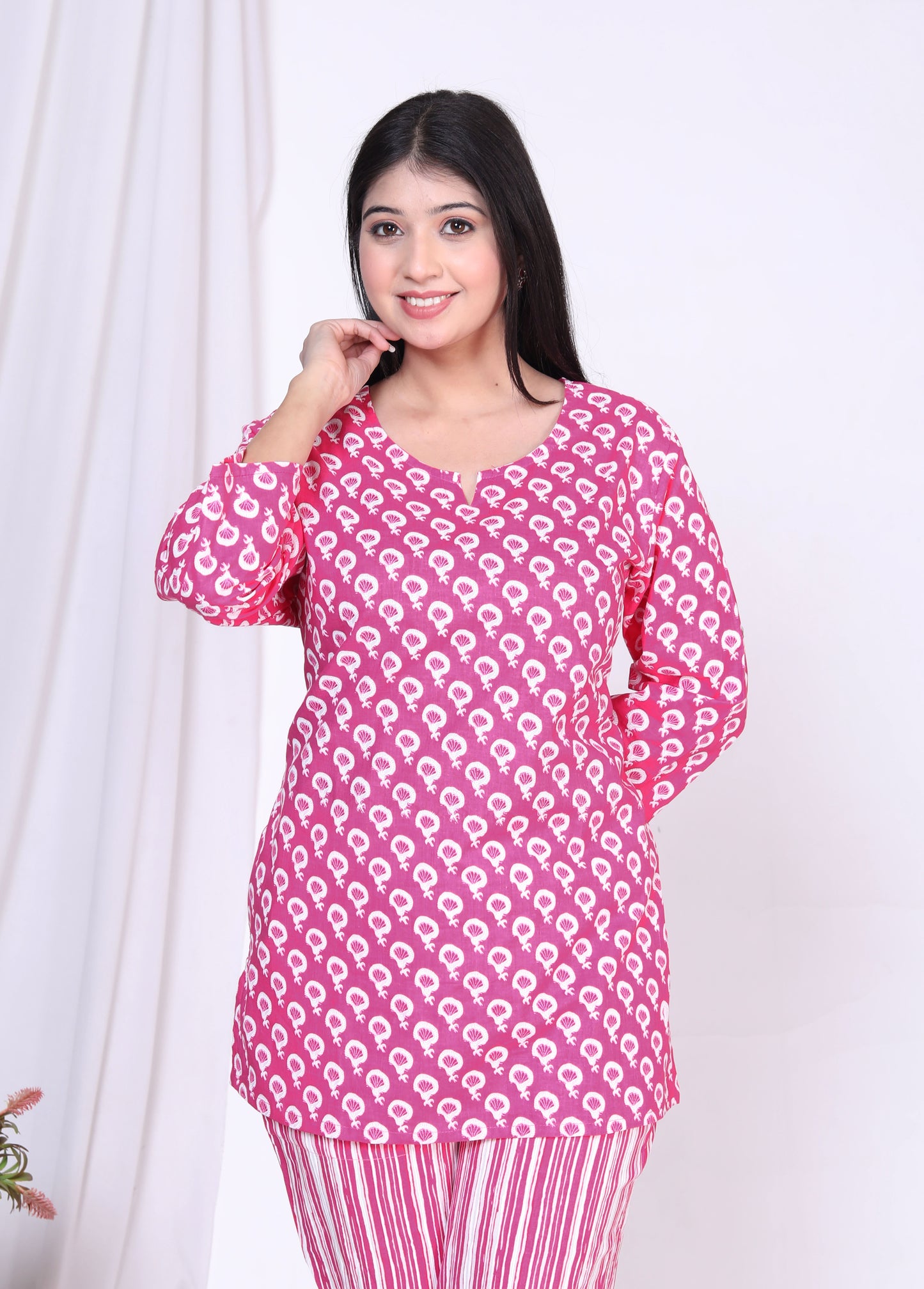 Women Top & Pyjama Set Pink Balloon Printed