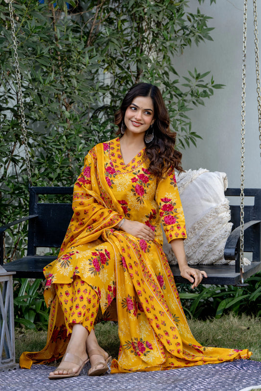 Bani Thani Yellow Rose Printed Kurta sets for women