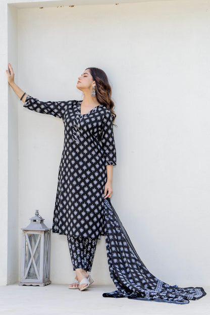 Bani Thani Kurta sets for women