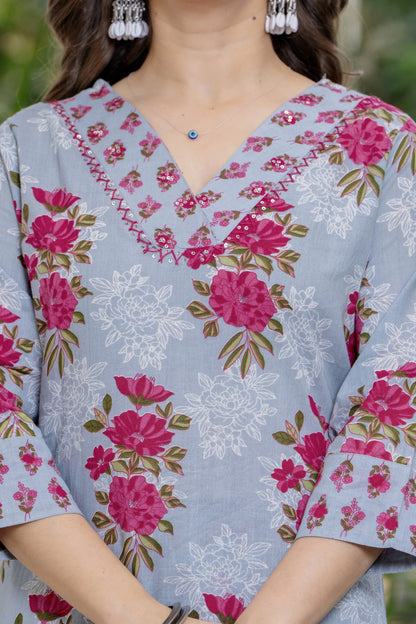 Bani Thani Blue Rose Printed Kurta Sets For women