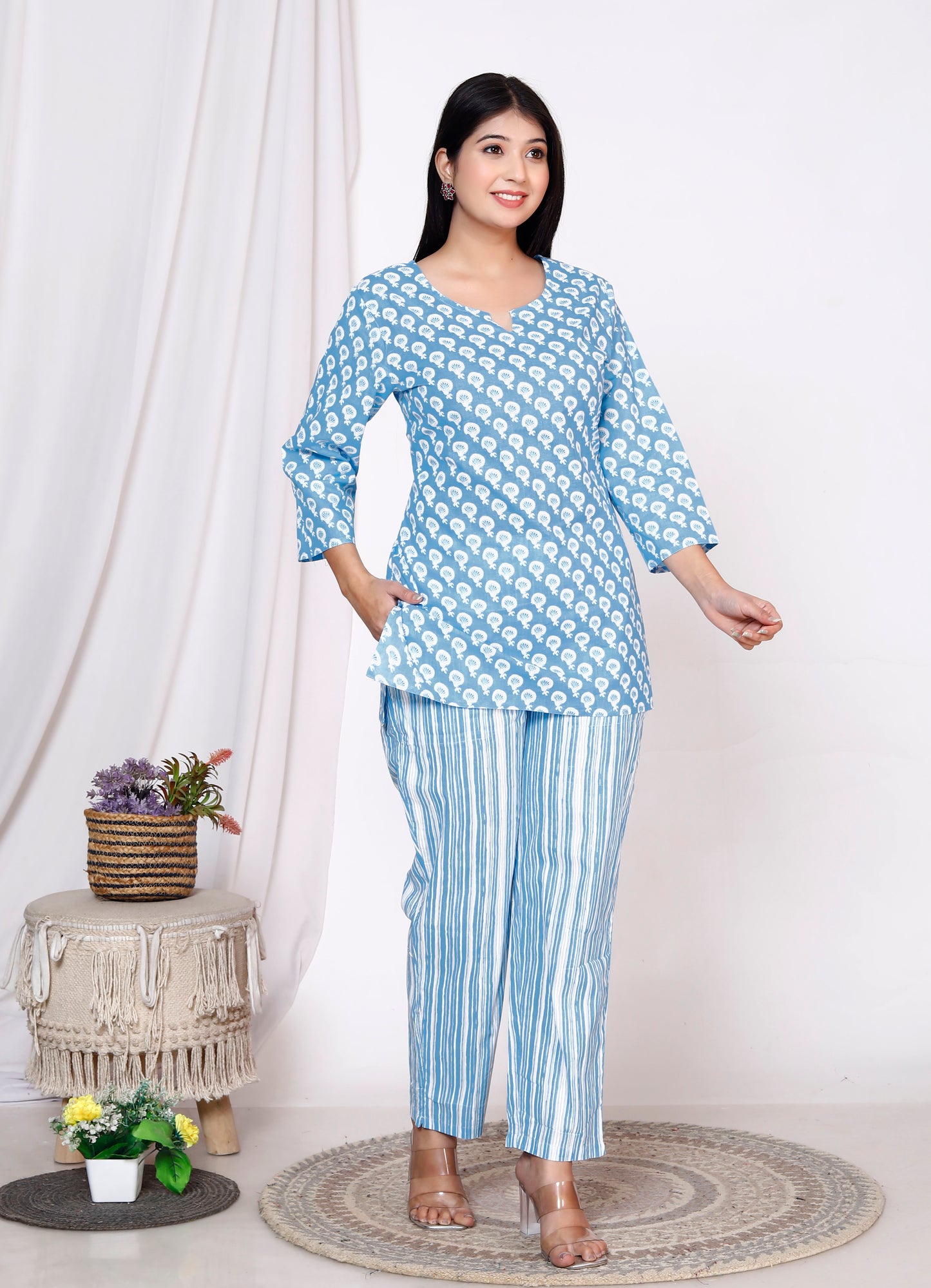 Women Top & Pyjama Set Blue Balloon Printed