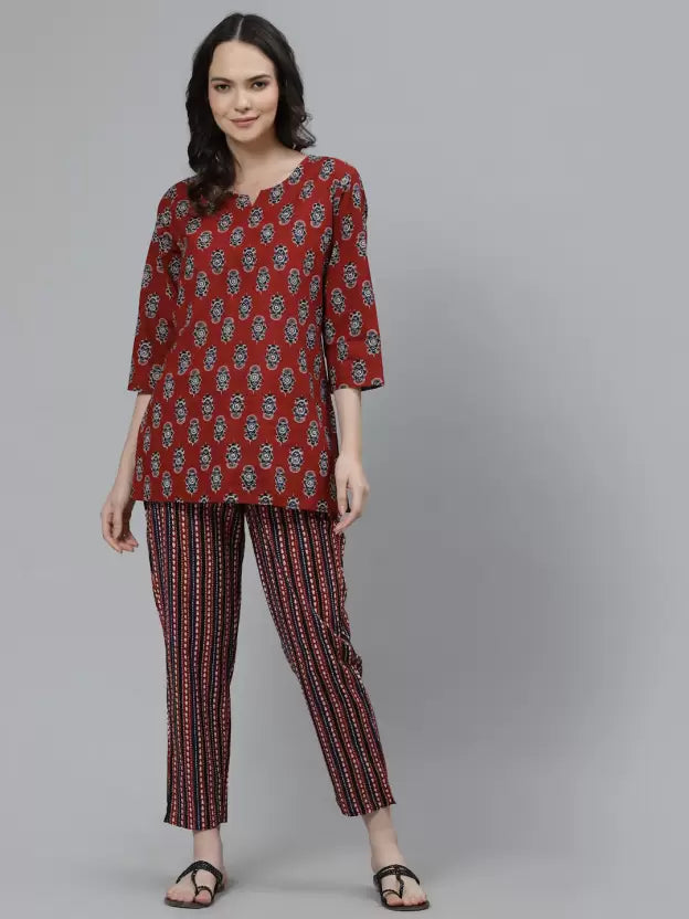 Women Top And Pyjama Set Maroon Printed
