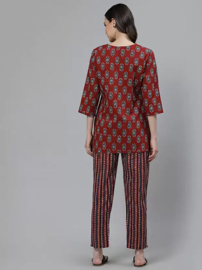 Women Top And Pyjama Set Maroon Printed
